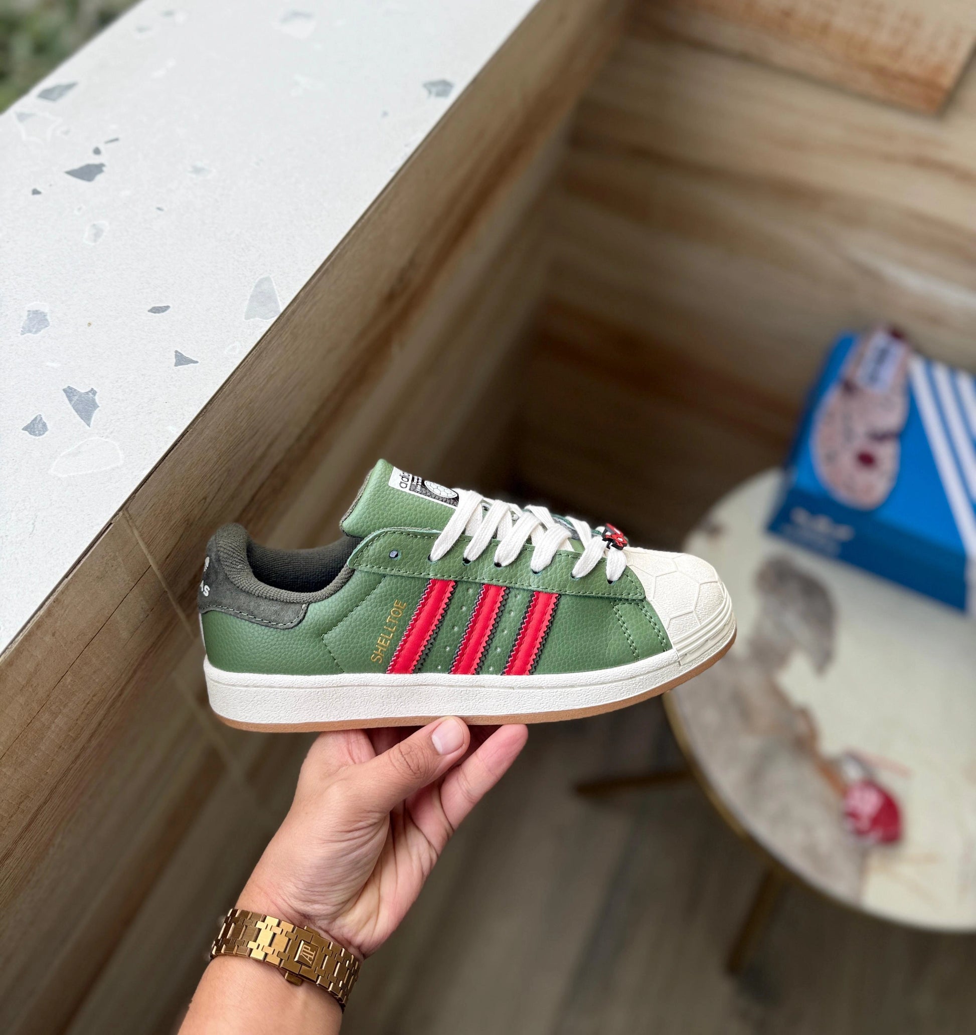 Adidas Superstar Shelltoe with extra laces