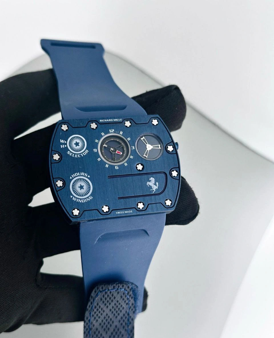 lightweight slim men’s wristwatch