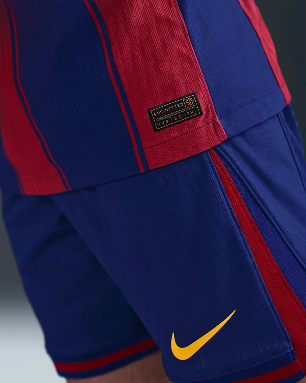 Short sleeve FC Barcelona home jersey
