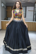 Gamthi mirror work blouse with lehenga