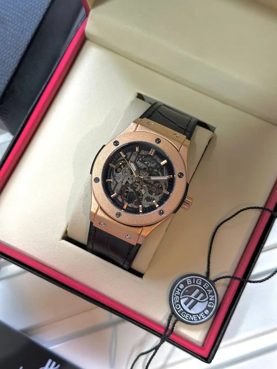 Self-winding luxury chronograph watch