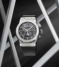 Men’s analog watch with black fibre strap