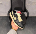 Black premium leather low-top sneakers