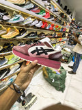 Sporty men's sneakers with cushioned style sole