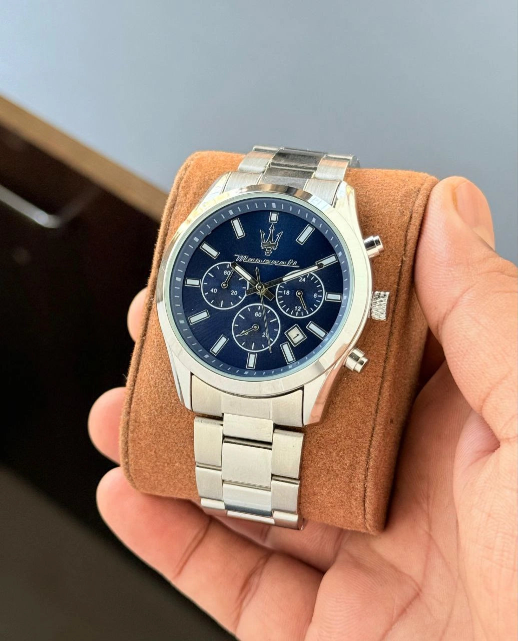 Maserati men’s watch with silver steel strap front view