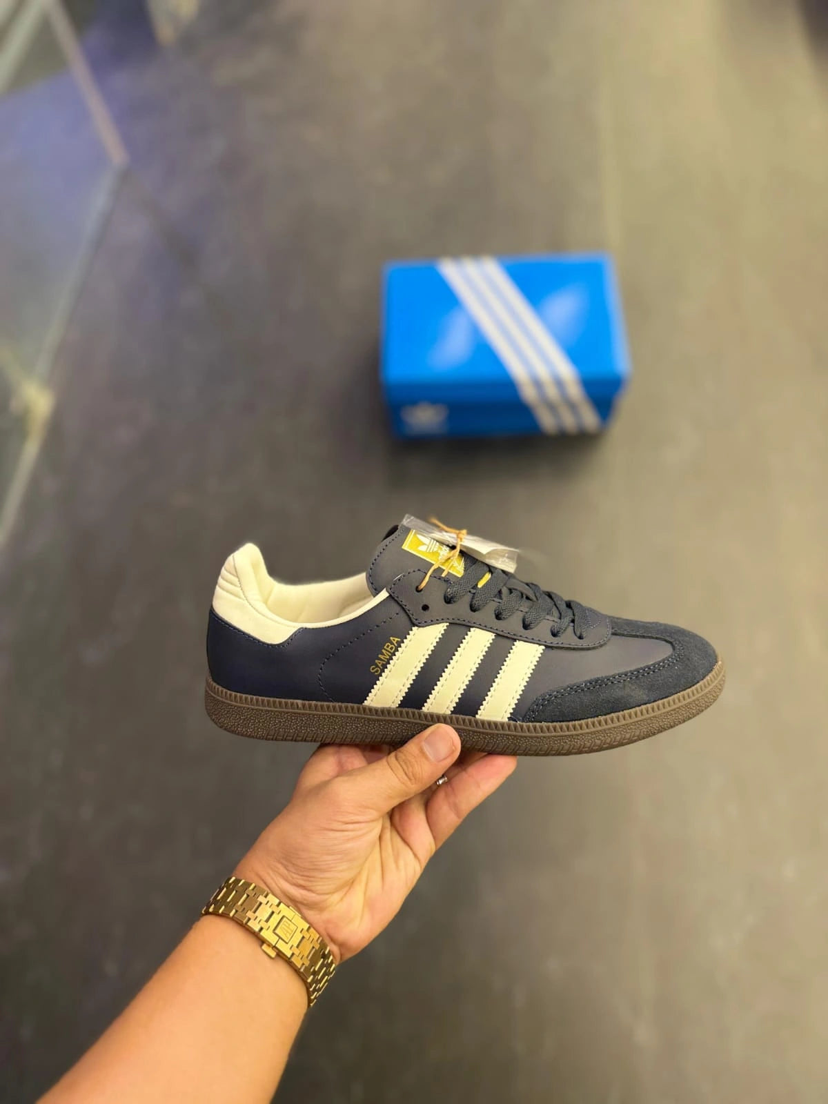 Adidas Samba low top sneaker navy colour