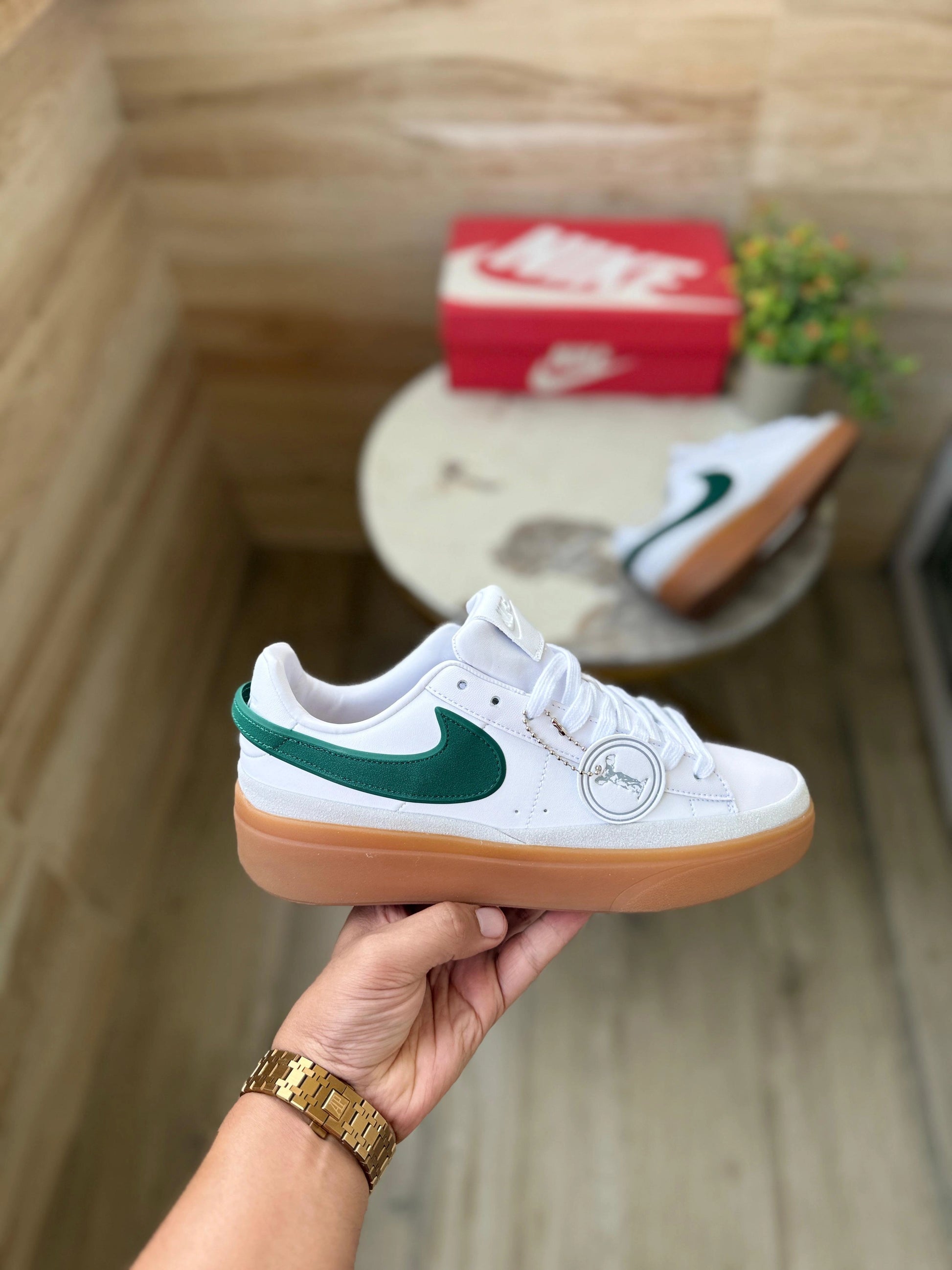 Nike Blazer Low 77 SE Stadium Green top view