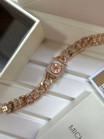 Michael Kors Rose Gold Luxury Women’s Watch – Stylish and Trendy for Her NextBuy