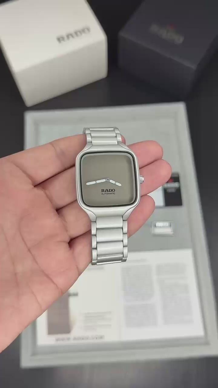 Square case analog watch for men