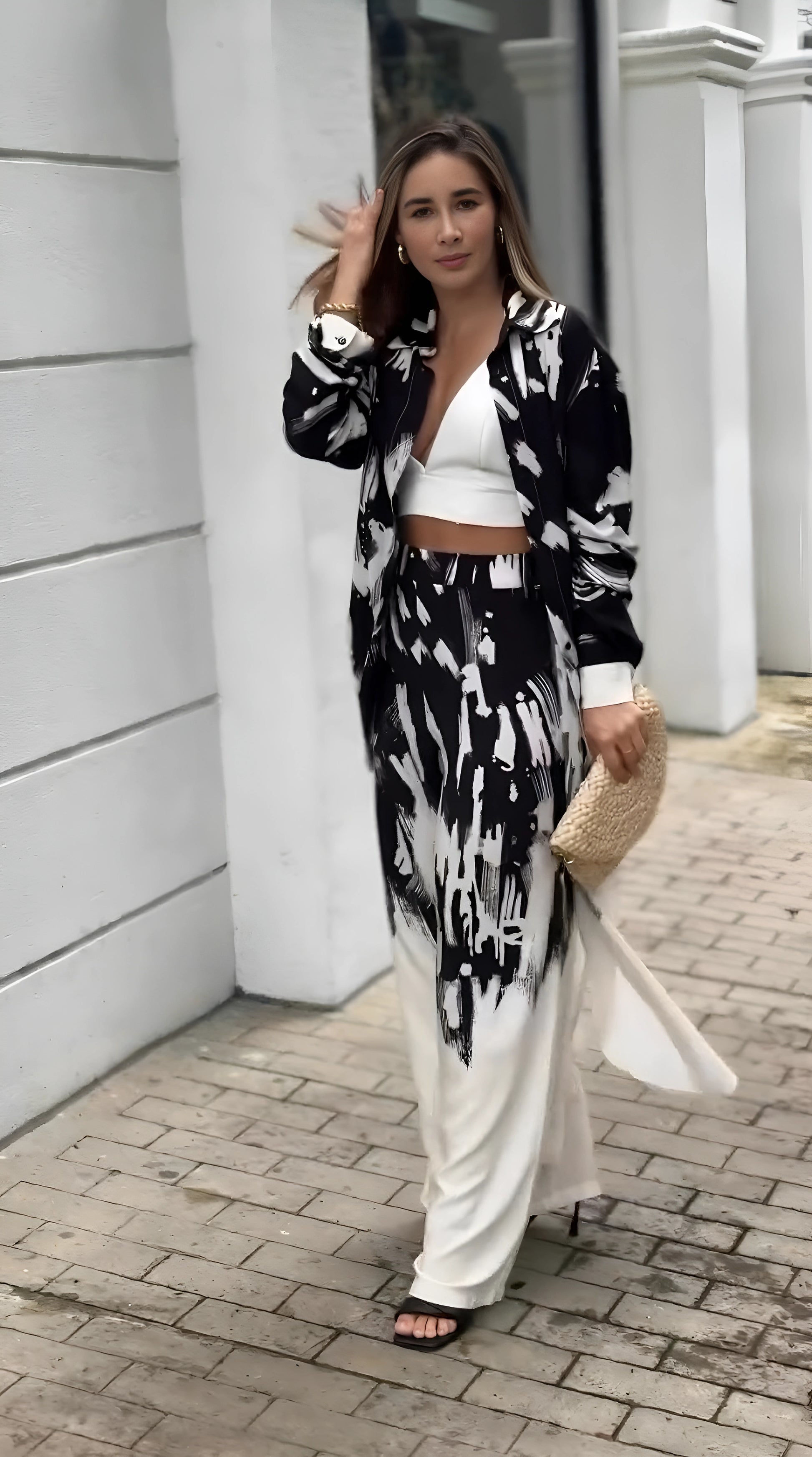 women abstract print coord set back view